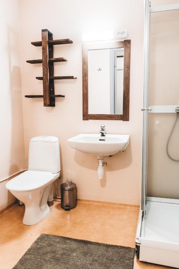 Bostad Furu Hostel & Cafe מראה חיצוני תמונה