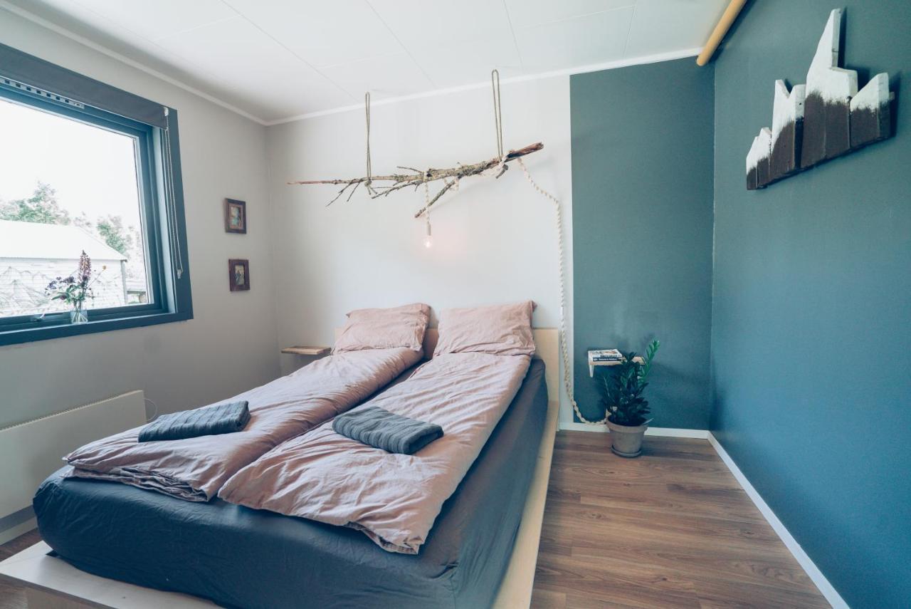 Bostad Furu Hostel & Cafe מראה חיצוני תמונה
